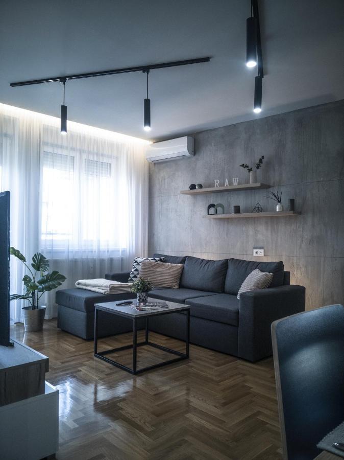 Raw Industrial City Apartment Σουμπότικα Εξωτερικό φωτογραφία