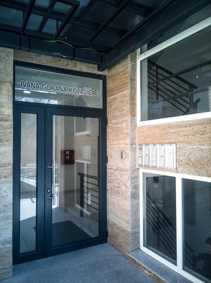 Raw Industrial City Apartment Σουμπότικα Εξωτερικό φωτογραφία