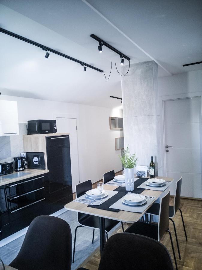 Raw Industrial City Apartment Σουμπότικα Εξωτερικό φωτογραφία