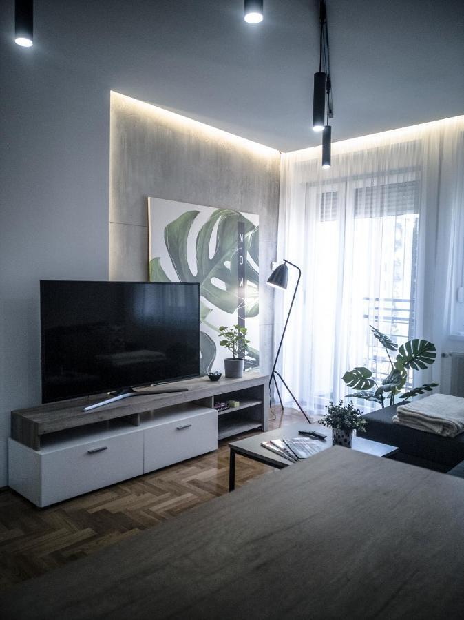 Raw Industrial City Apartment Σουμπότικα Εξωτερικό φωτογραφία