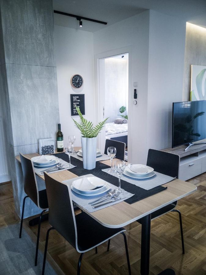 Raw Industrial City Apartment Σουμπότικα Εξωτερικό φωτογραφία
